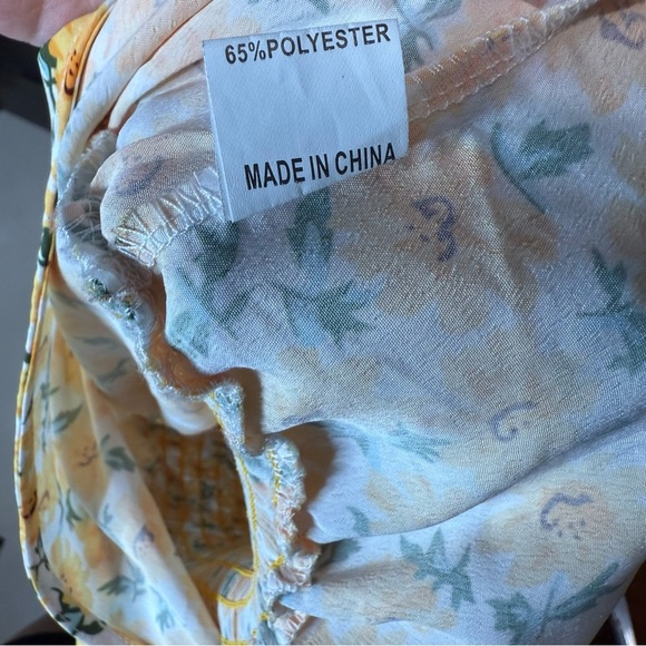 Yellow Sunflower Print white Crop Top deep v neck Size S smocked waist summer - Picture 7 of 8